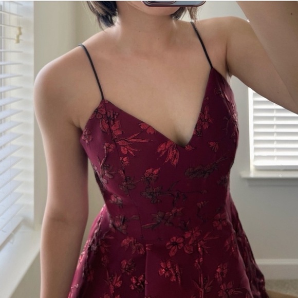 Alice + Olivia Red Floral Mini Dress - Picture 3 of 10